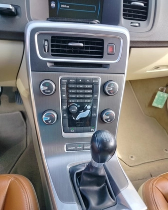 Volvo S60 cena 38900 przebieg: 123000, rok produkcji 2010 z Tychy małe 436